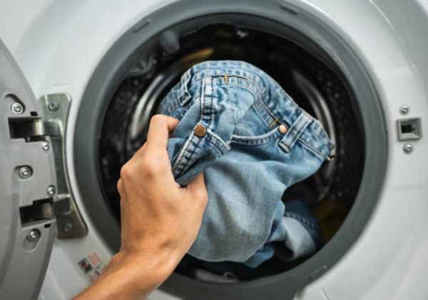 Mempermudah dan mempersingkat waktu