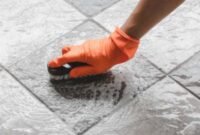 Ini 4 Nih Tips Mengkilapkan Keramik Kusam Secara Efektif