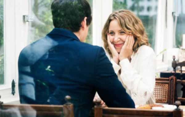 8 Tips Jika Kamu Mempunyai Pasangan Introvert 9 Menjaga rahasianya