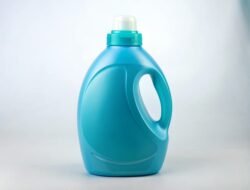 Kandungan Terbaik Deterjen Cair untuk Baju Bayi