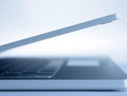 Tips Aman Beli Laptop Online: Jangan Tergiur Harga Murah Saja!